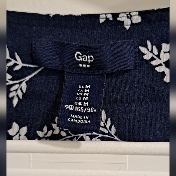 Gap Long Sleeve Surplice Faux Wrap Blue and White Floral Print Dress Size Medium - Picture 3 of 9